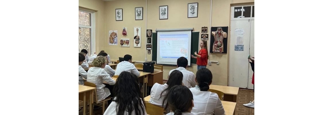 В Сочинском медицинском колледже волонтеры-медики Краснодарского регионального отделения провели «Школу волонтера-медика»