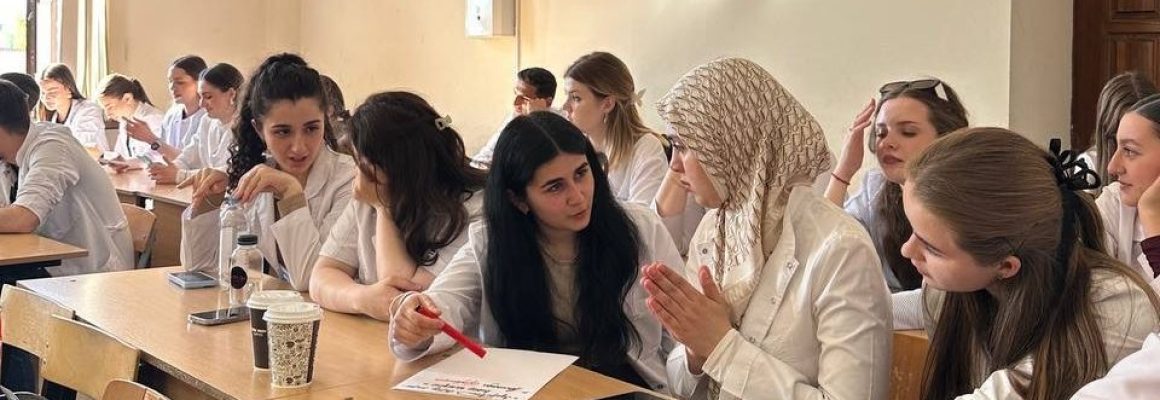 Волонтеры-медики КубГМУ провели дебаты о ЗОЖ