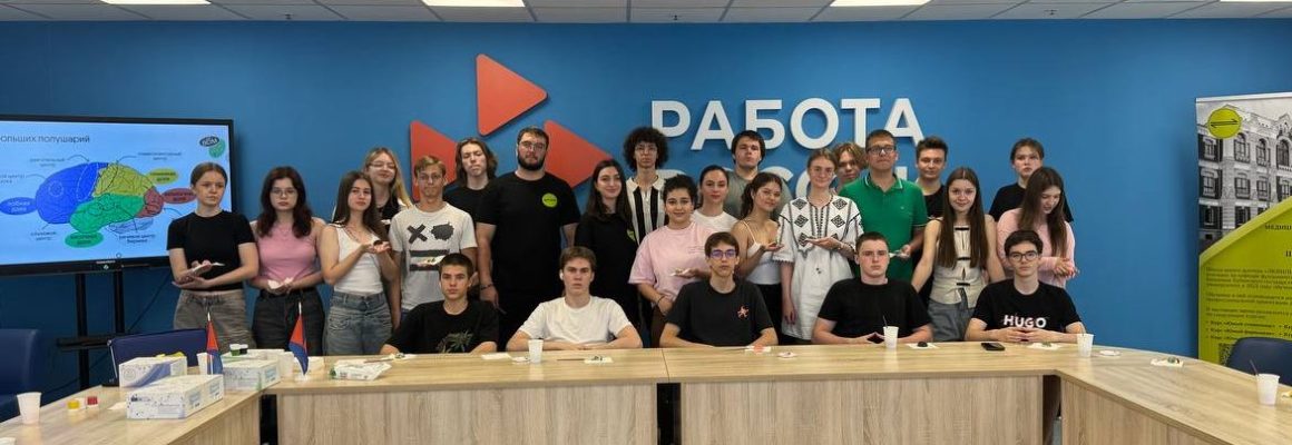 КубГМУ на ярмарке трудоустройства для школьников: мастер-классы и профориентация