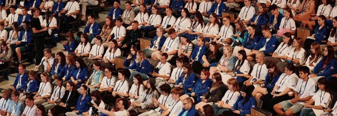 Студентки КубГМУ представили университет на форуме «Территория смыслов»