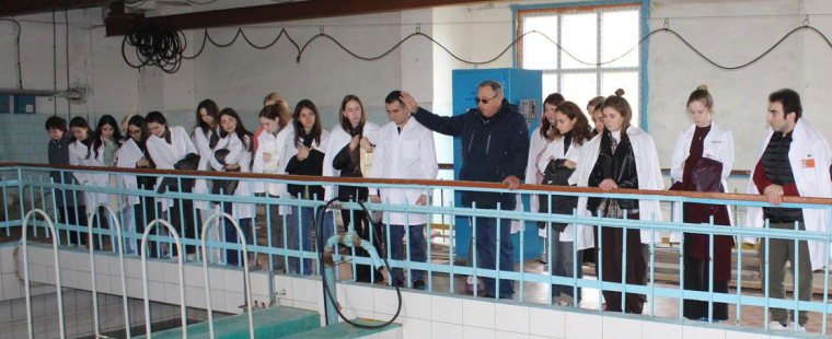 Выездное занятие студентов медико-профилактического факультета на Таманском групповом водозаборе