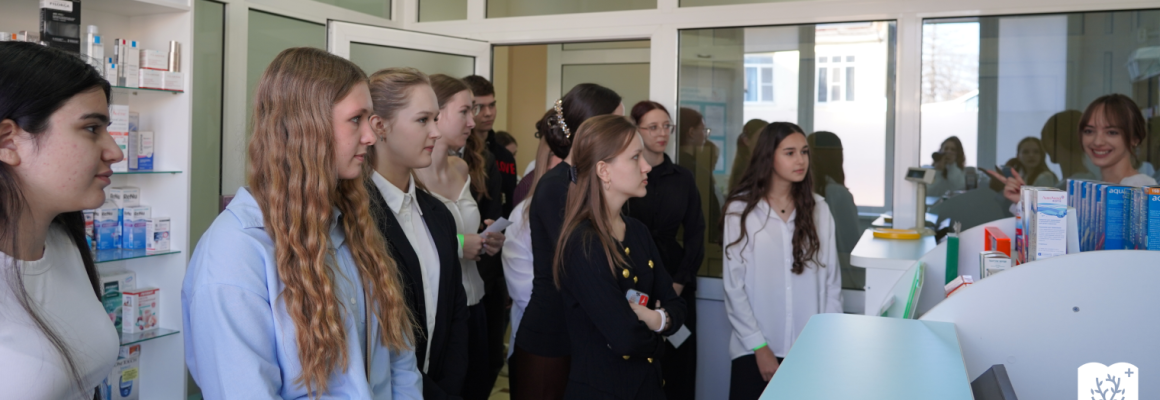 В КубГМУ прошло профориентационное мероприятие для школьников по программе «Медицинские классы»