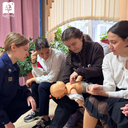 Добровольцы ВСКС провели мастер-класс по первой помощи для воспитанников школы-интерната в Ахтырском