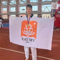 Студент КубГМУ — чемпион XXXV Универсиады Кубани по тхэквондо