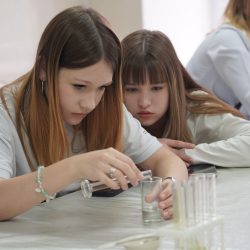 В КубГМУ прошло профориентационное мероприятие для школьников