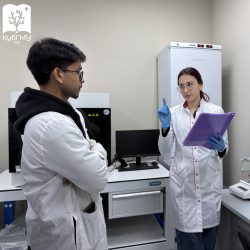 Студенты КубГМУ посетили геномную лабораторию ко Дню ДНК