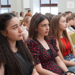 От высоких баллов к медицинской профессии: профориентационная встреча в КубГМУ