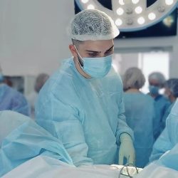 Редкий случай в детской гинекологии: в клинике КубГМУ Минздрава России провели органосохраняющую операцию